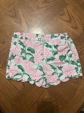 🎀 3/$30🎀 Crown & Ivy Girls Hydrangea Scallop Hem Shorts 4 - EUC